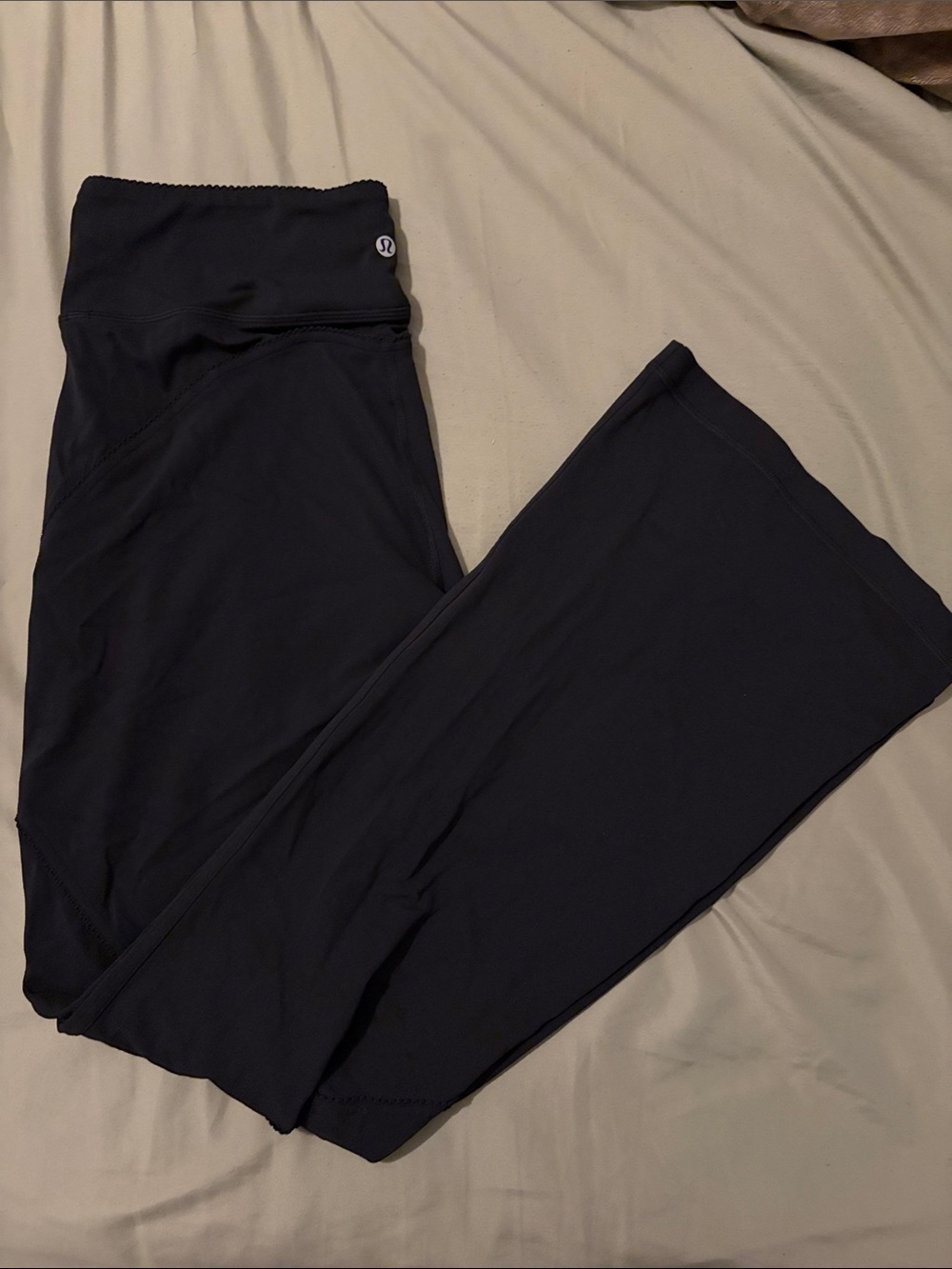 Lululemon Groove No Line High-Rise Flared Pant *Heart Cutout